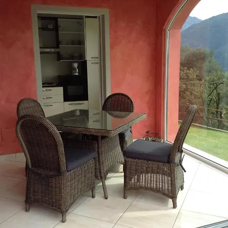Mit Terrasse Und Tollem See- Und Bergblick By Interhome سان سيرو