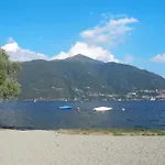 Lägenhet Mit Terrasse Und Tollem See- Und Bergblick By Interhome